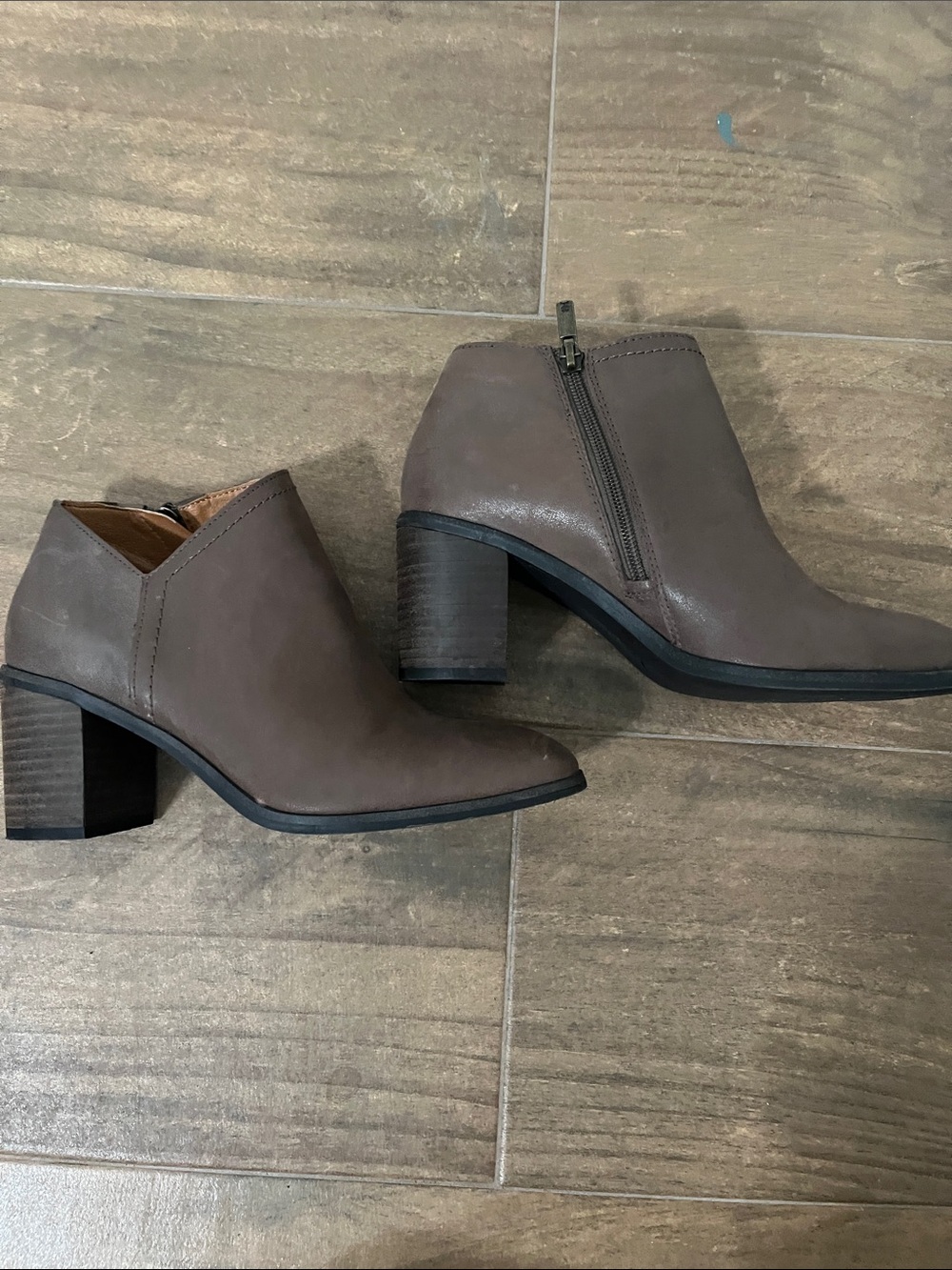 LUCKY BRAND Classic Brown Women's Ankle Booties with Side Zip